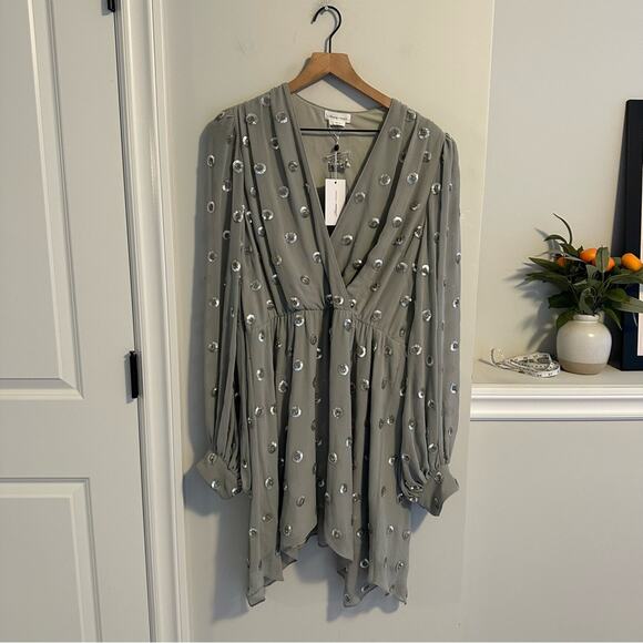 NWT REVOLVE Lovers + Friends Gray Sparkle Polka Dot Mini Dress Large - Picture 11 of 13